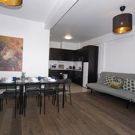 Brial Apartment 2 Bedrooms, アントウェルペン エクステリア 写真