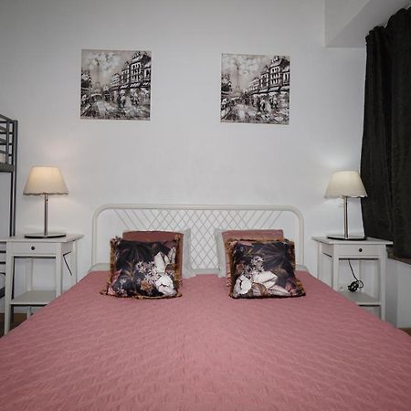 Brial Apartment 2 Bedrooms, アントウェルペン エクステリア 写真