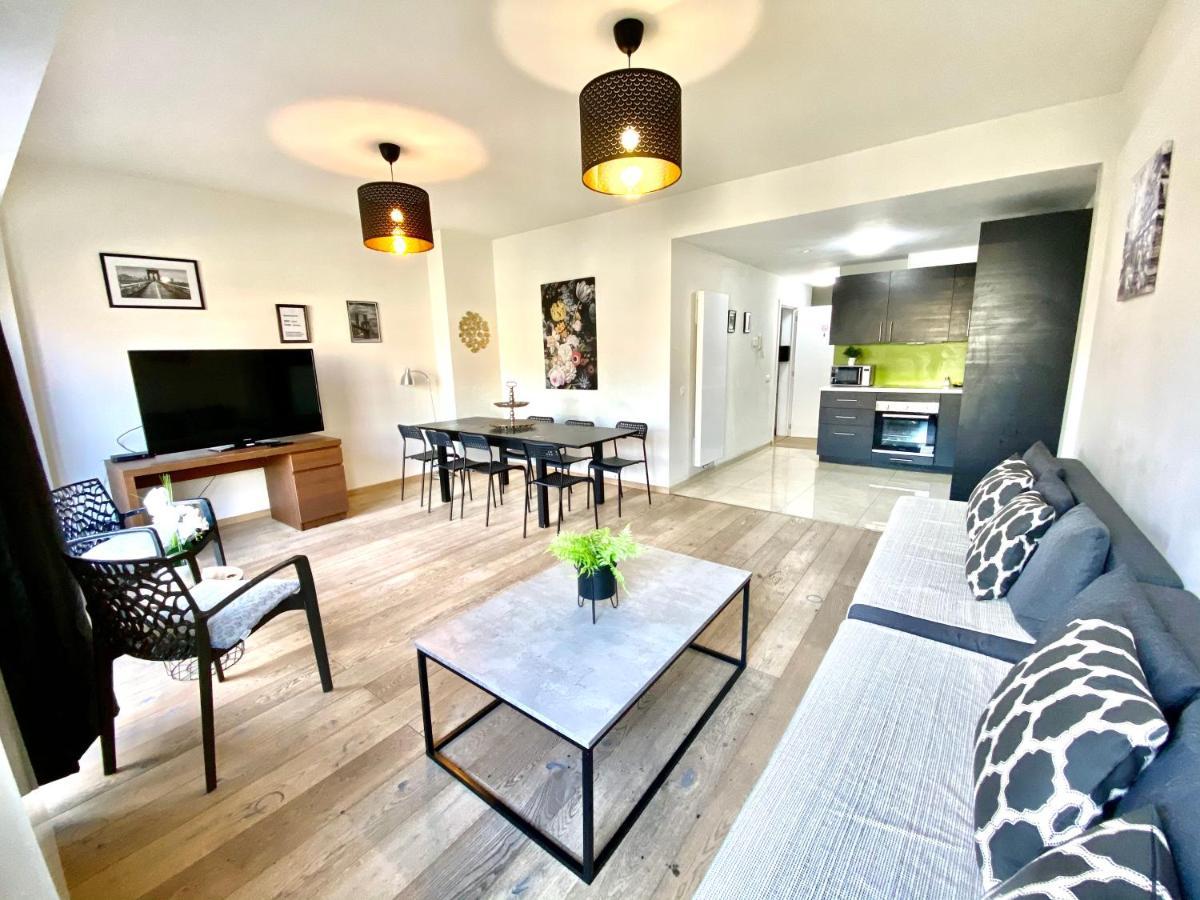 Brial Apartment 2 Bedrooms, アントウェルペン エクステリア 写真