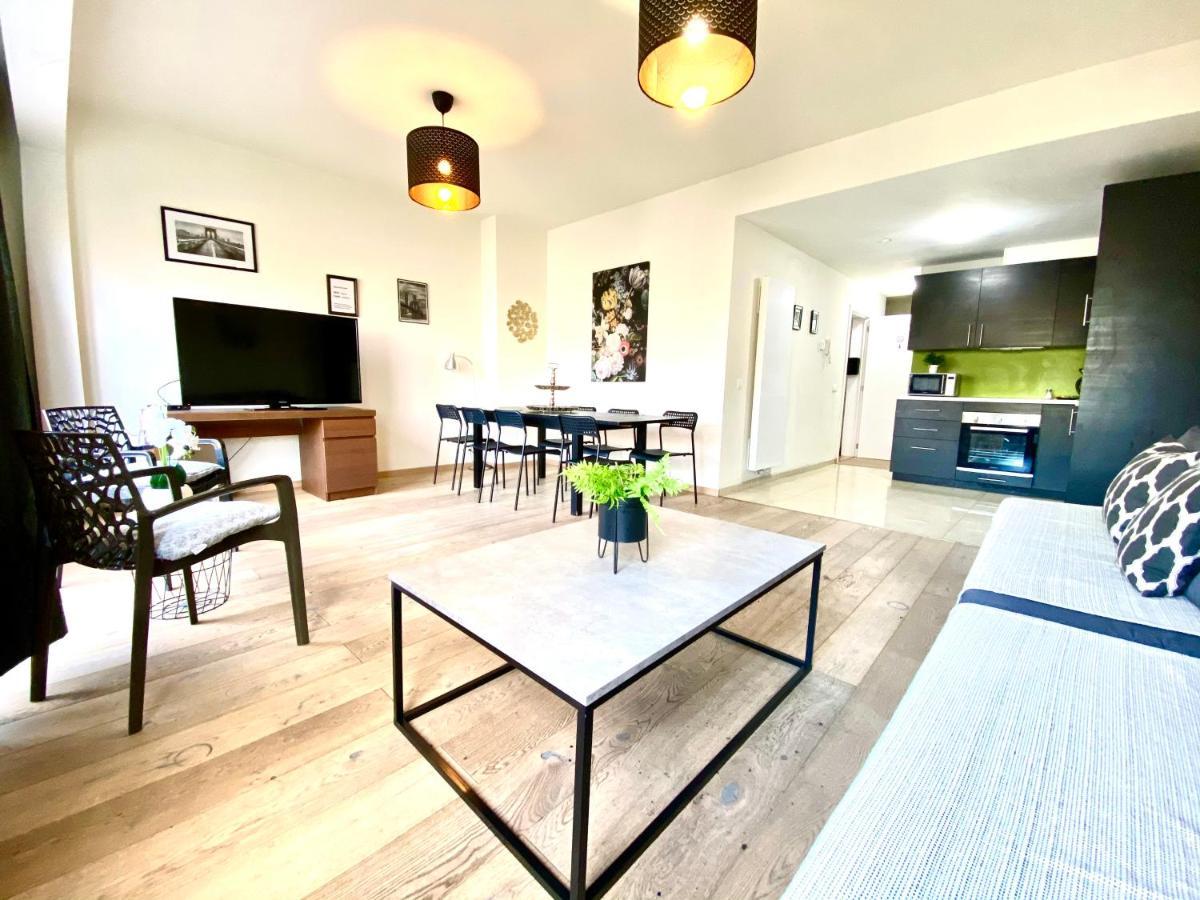 Brial Apartment 2 Bedrooms, アントウェルペン エクステリア 写真