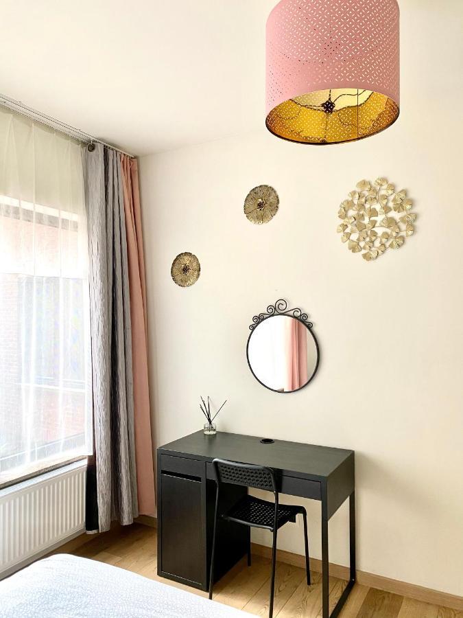Brial Apartment 2 Bedrooms, アントウェルペン エクステリア 写真