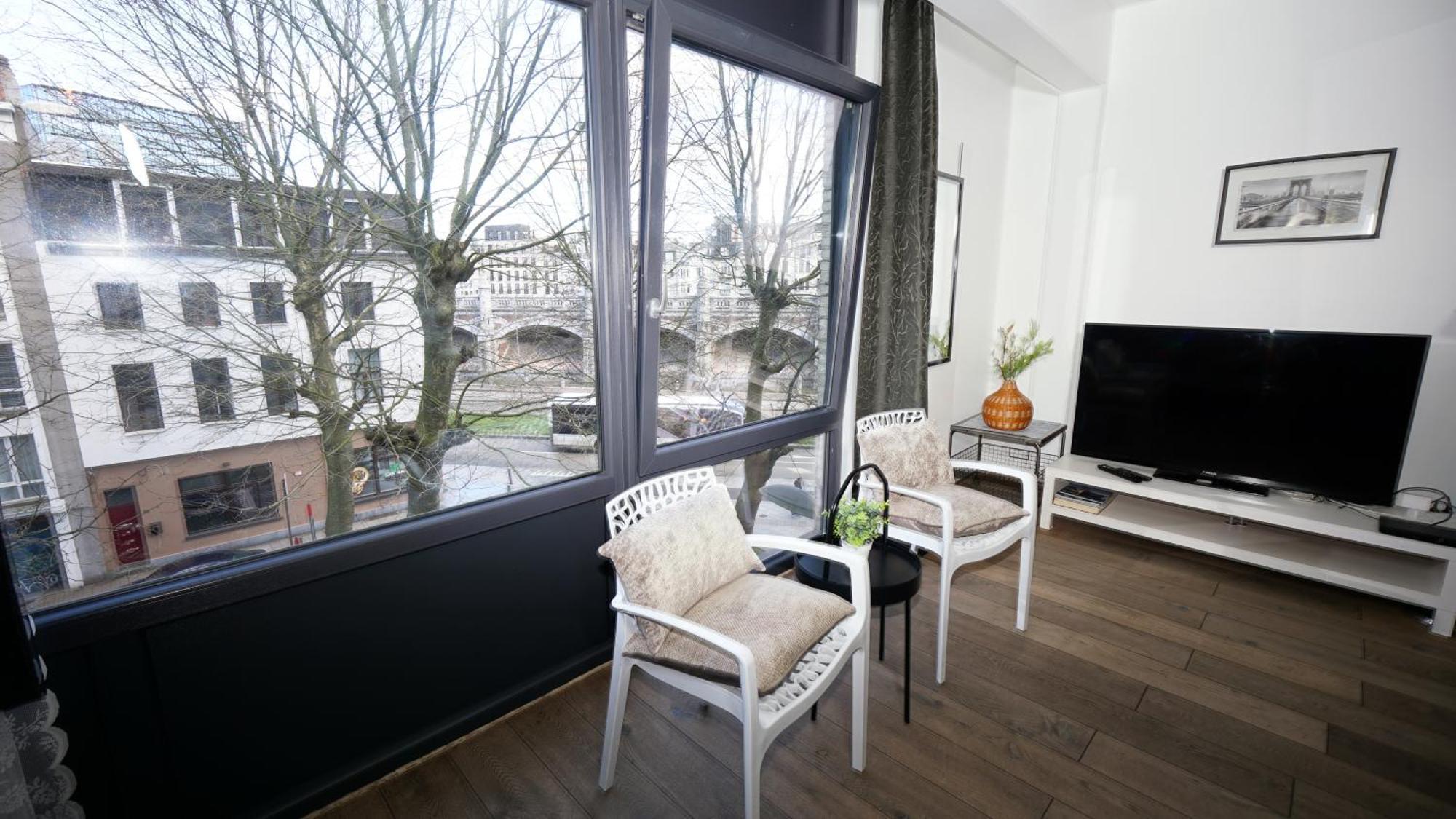 Brial Apartment 2 Bedrooms, アントウェルペン エクステリア 写真