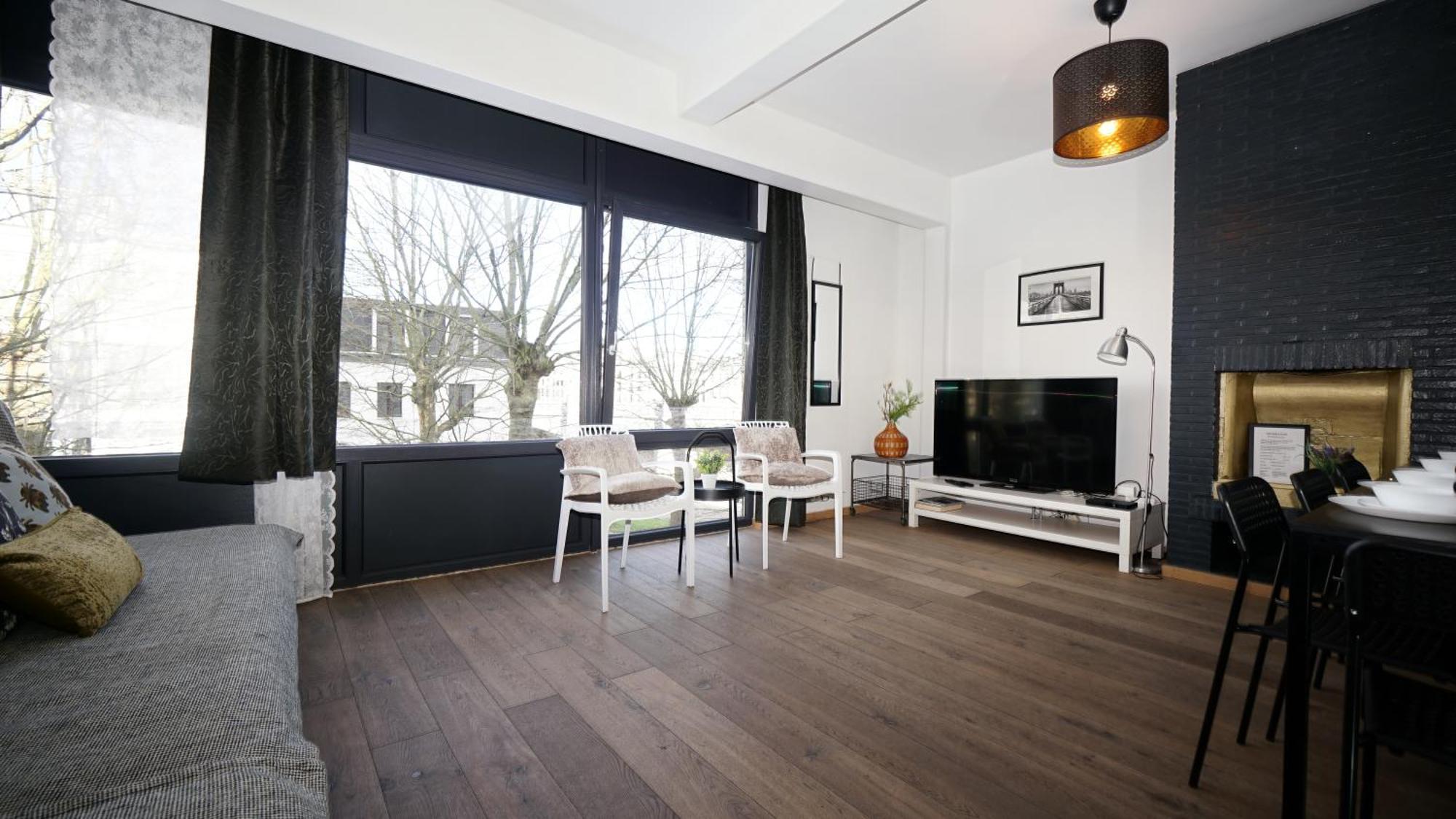 Brial Apartment 2 Bedrooms, アントウェルペン エクステリア 写真