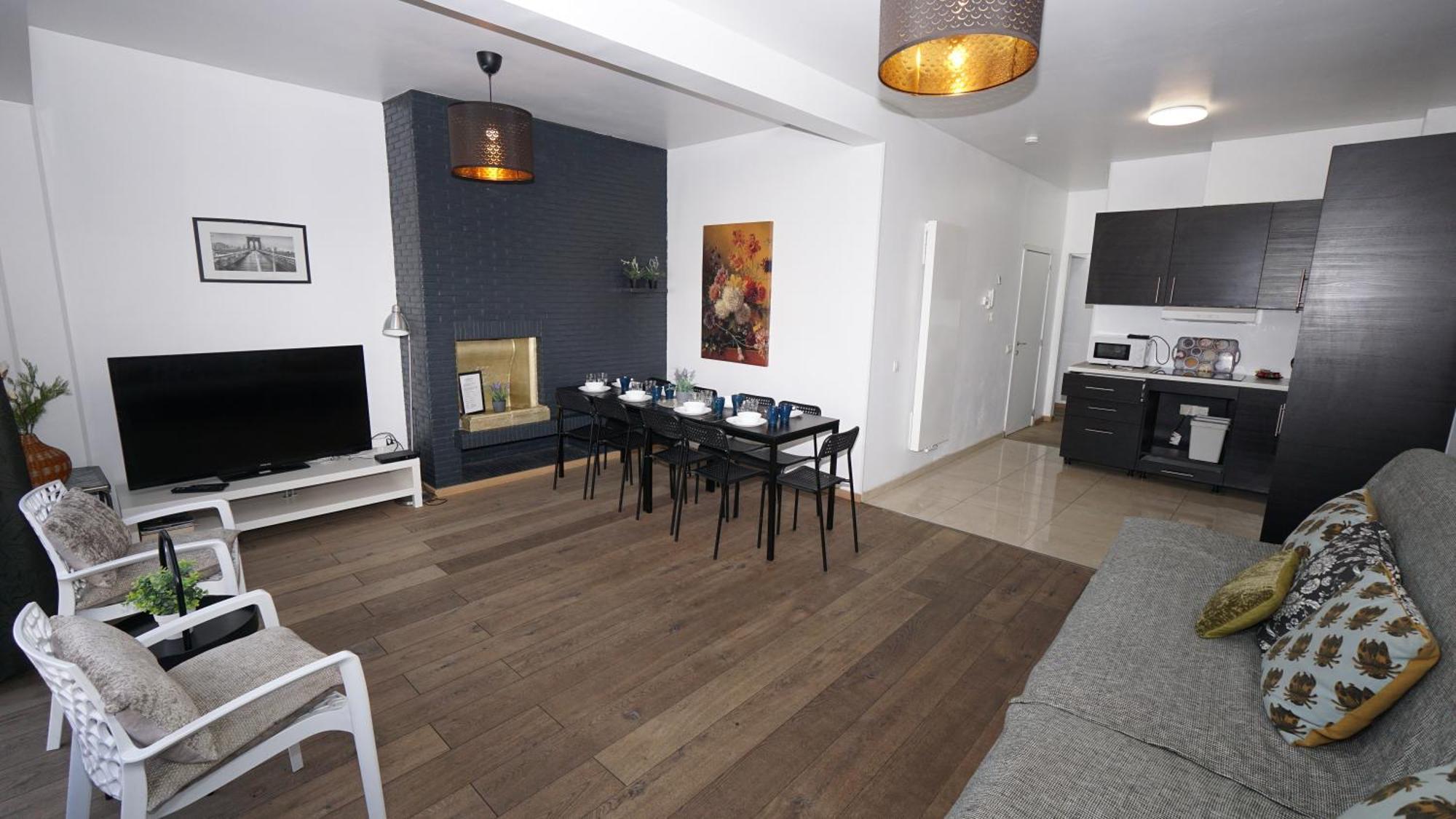 Brial Apartment 2 Bedrooms, アントウェルペン エクステリア 写真
