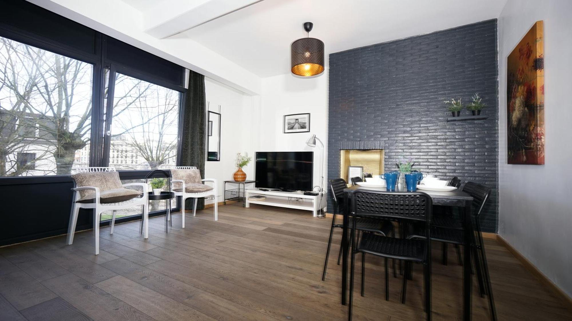 Brial Apartment 2 Bedrooms, アントウェルペン エクステリア 写真