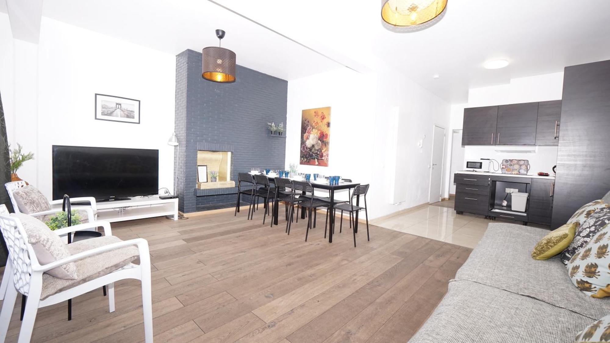 Brial Apartment 2 Bedrooms, アントウェルペン エクステリア 写真