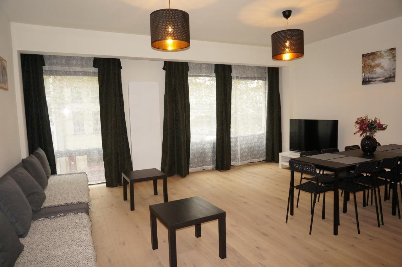 Brial Apartment 2 Bedrooms, アントウェルペン エクステリア 写真