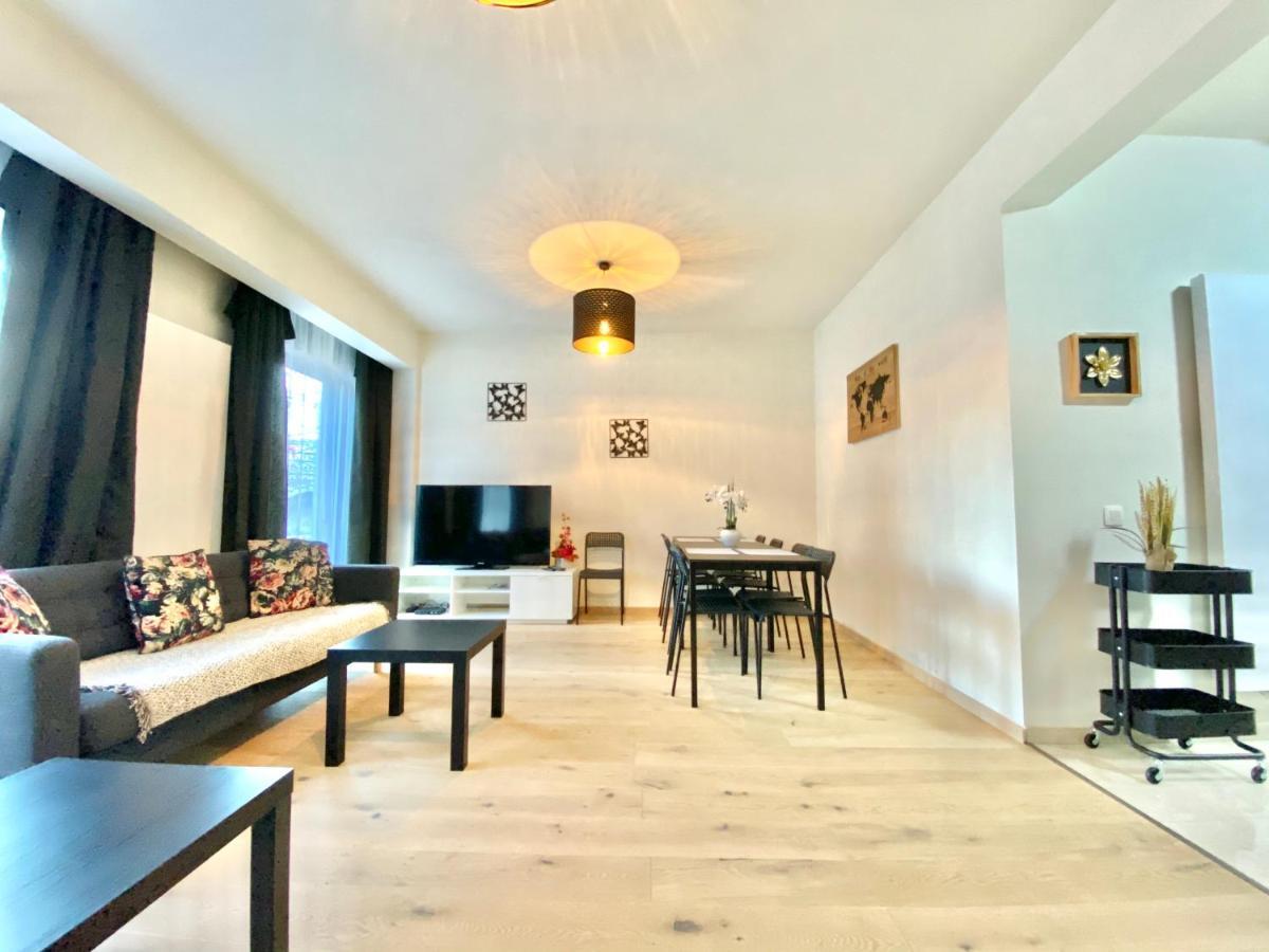 Brial Apartment 2 Bedrooms, アントウェルペン エクステリア 写真