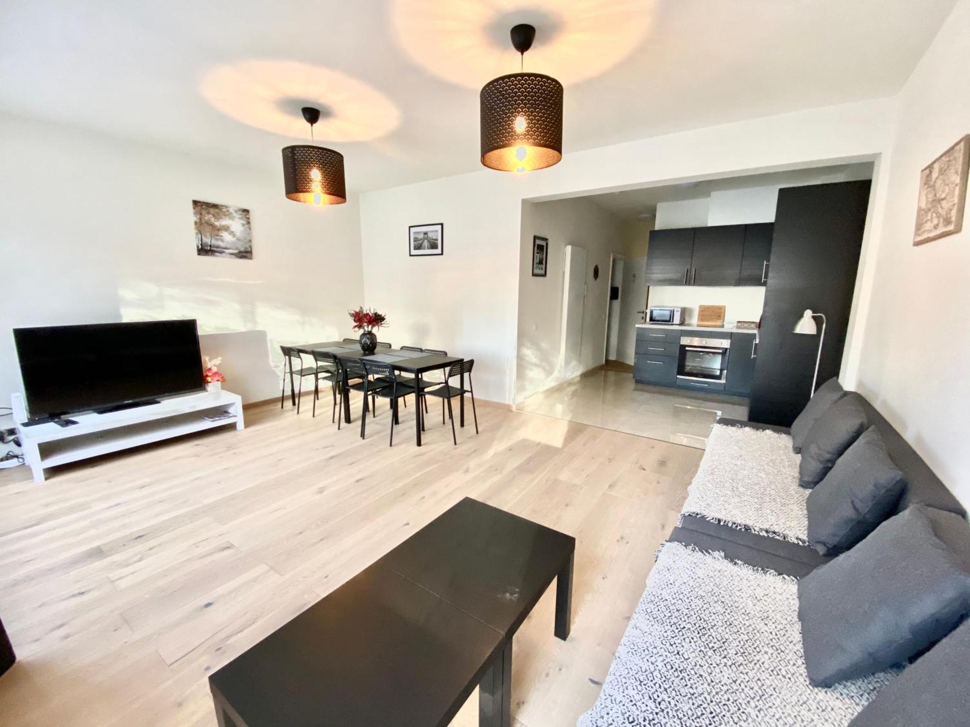 Brial Apartment 2 Bedrooms, アントウェルペン エクステリア 写真
